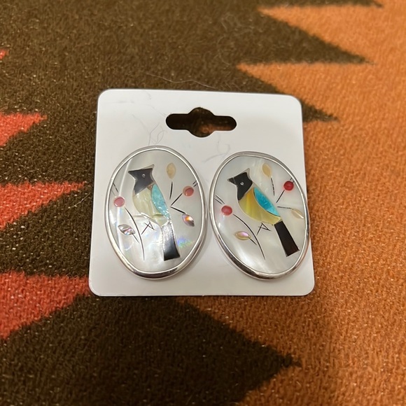 Rare pair of Vintage sterling Zuni style inlay earrings. - Picture 1 of 4